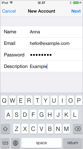 Introduzca correo electrónico y contraseña en iPhone iOS 7. 